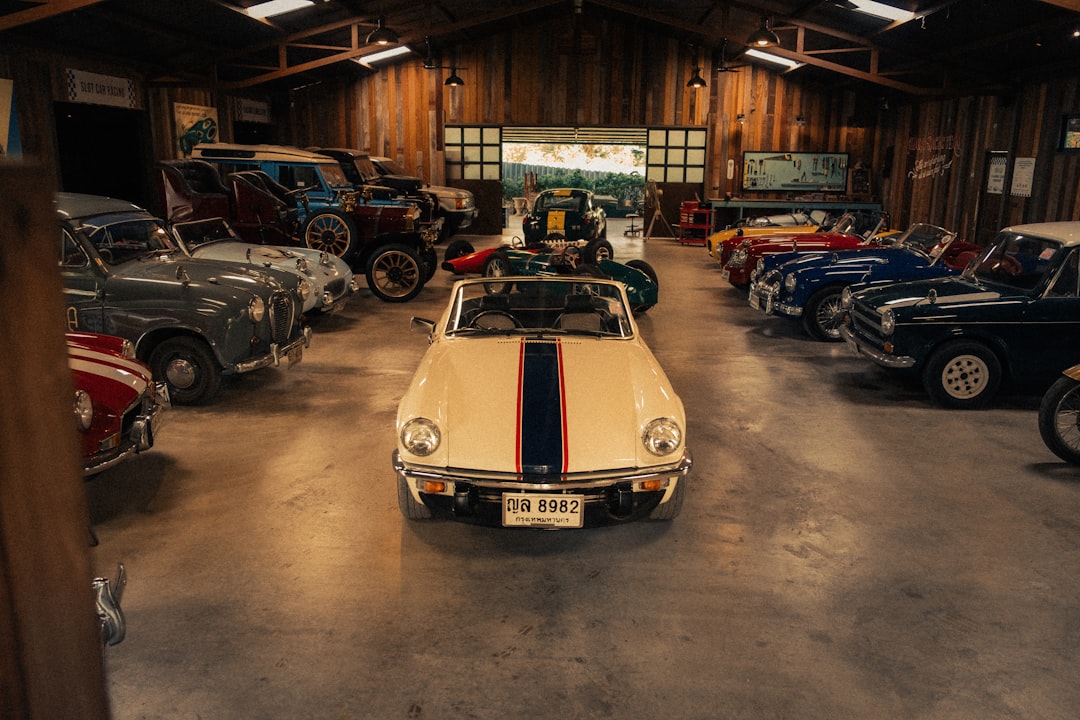 Learn How to Study Classic Cars Online Effectively